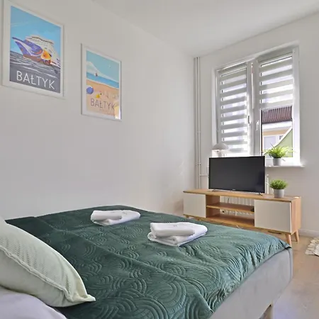 아파트 Sunset - Monte Cassino 6 - Przestronny Przy Deptaku 슈비노우이스쳬